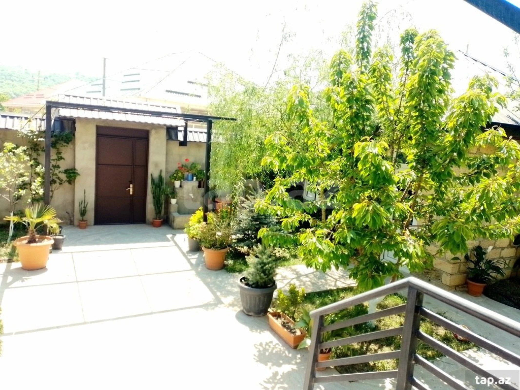 Kirayə verilir 4 otaqlı həyət evi