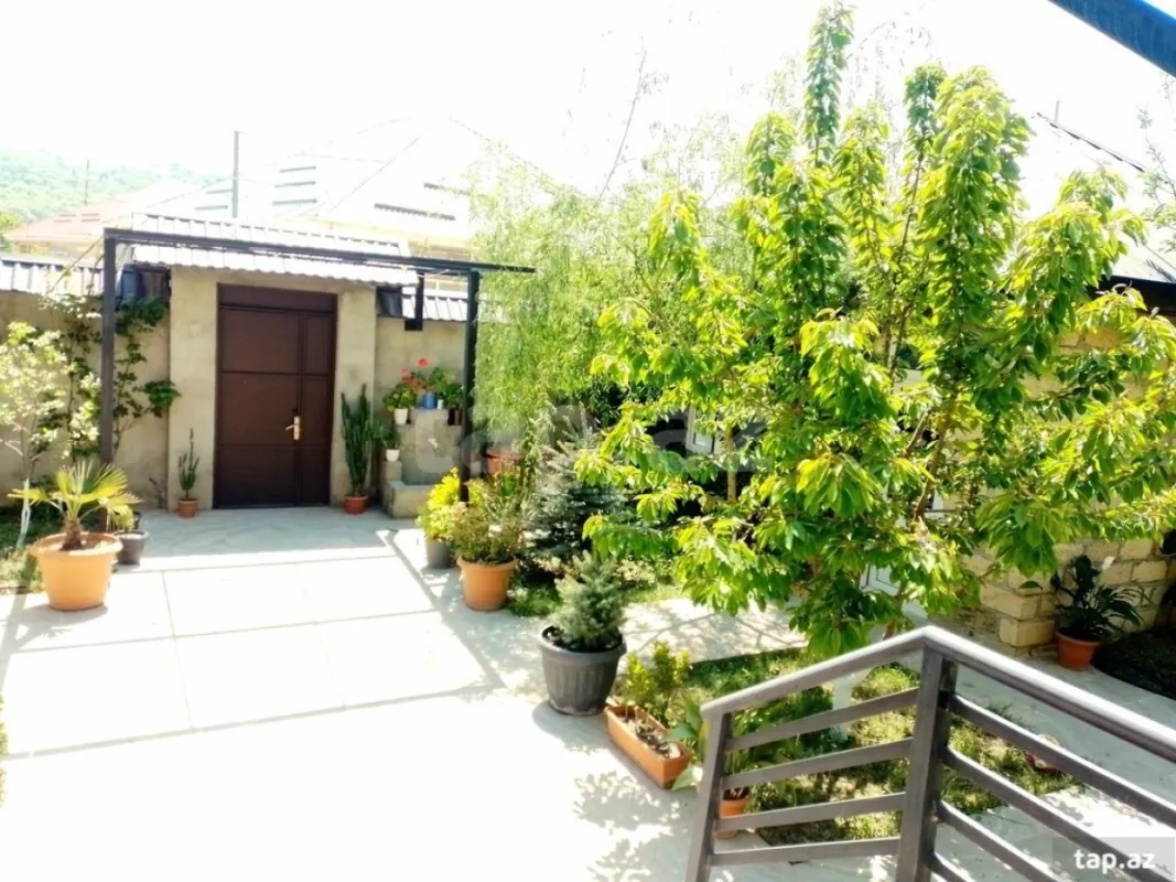 Kirayə verilir 4 otaqlı həyət evi