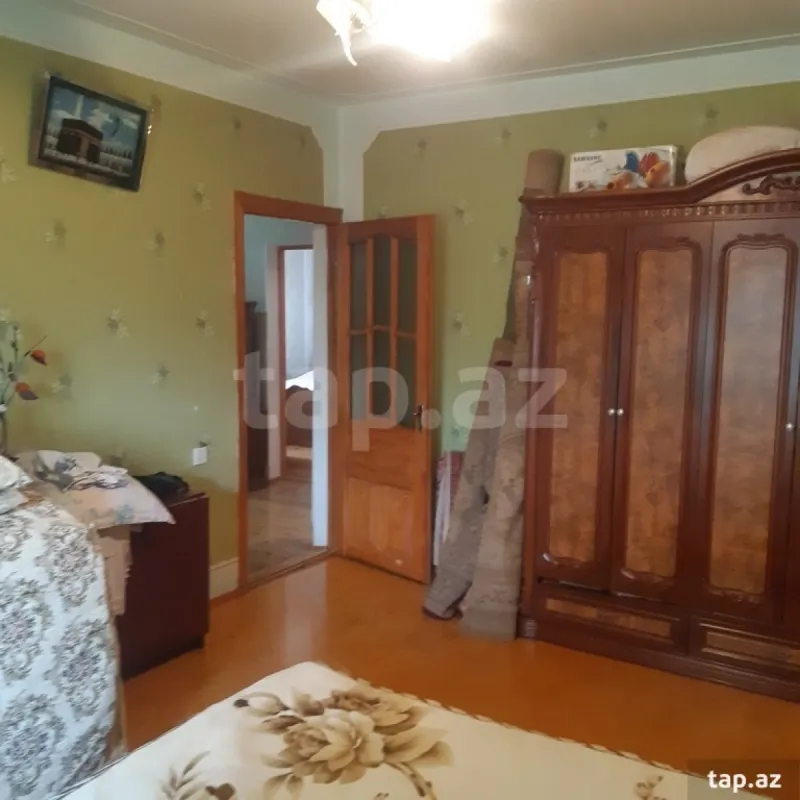 Satılır 3 otaqlı həyət evi