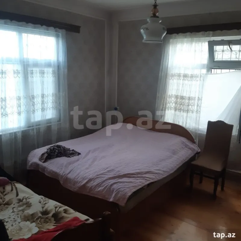 Satılır 3 otaqlı həyət evi
