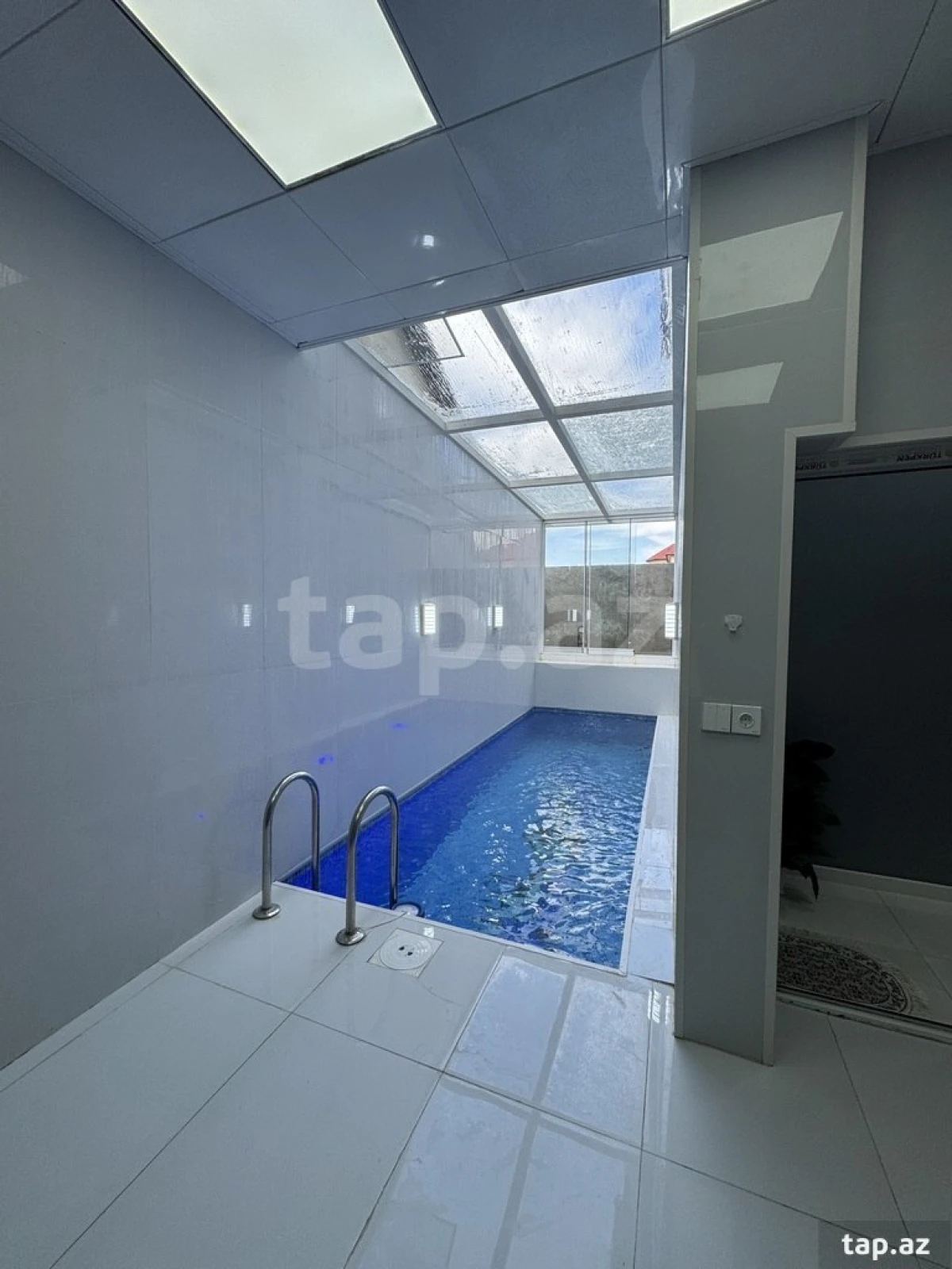 Kirayə verilir 5 otaqlı həyət evi