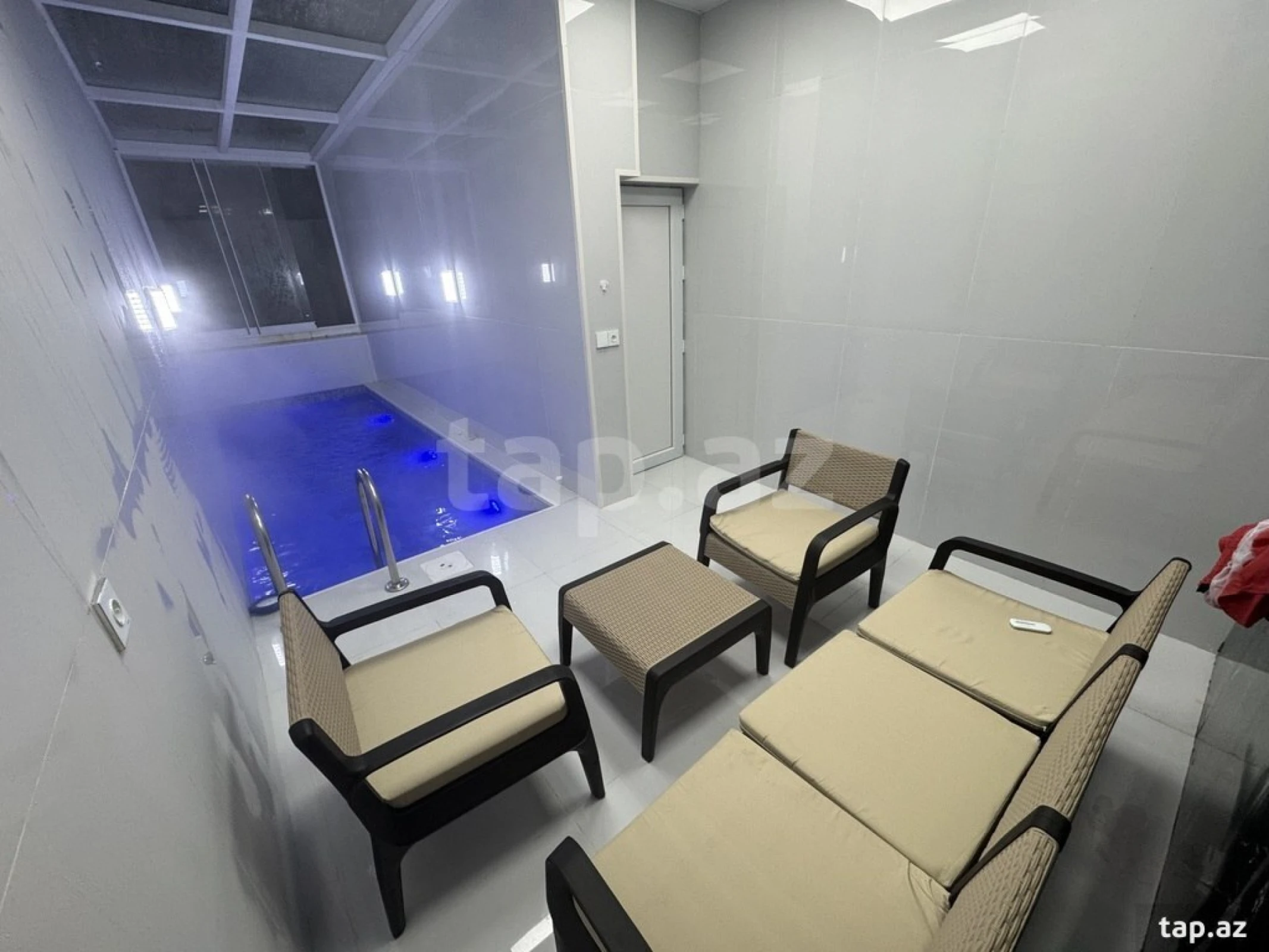 Kirayə verilir 5 otaqlı həyət evi