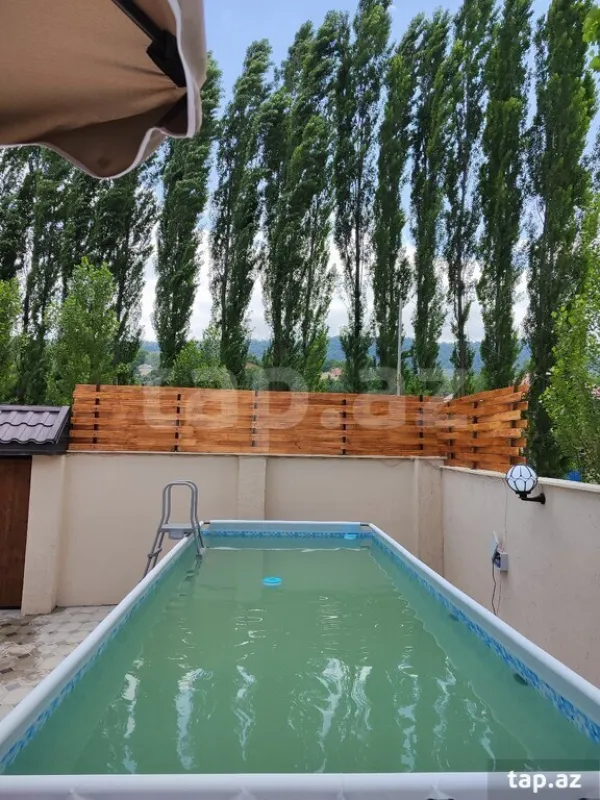 Kirayə verilir 3 otaqlı həyət evi