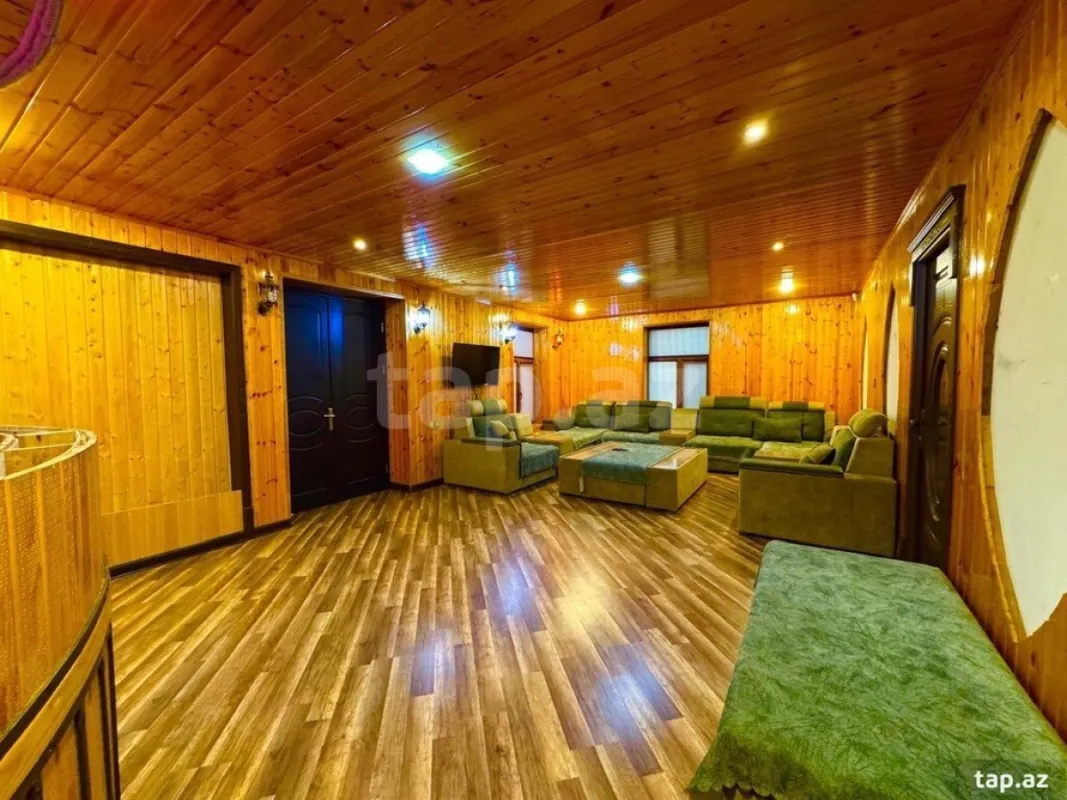 Kirayə verilir 5 otaqlı həyət evi