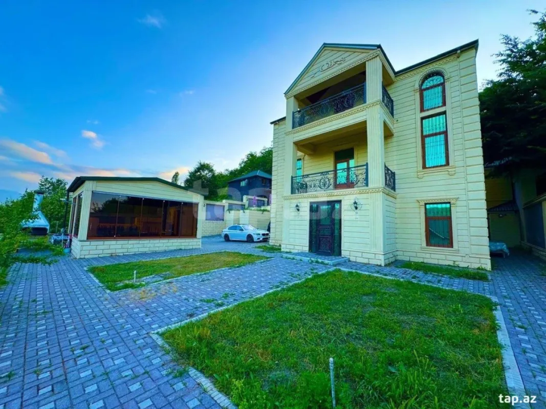 Kirayə verilir 5 otaqlı həyət evi