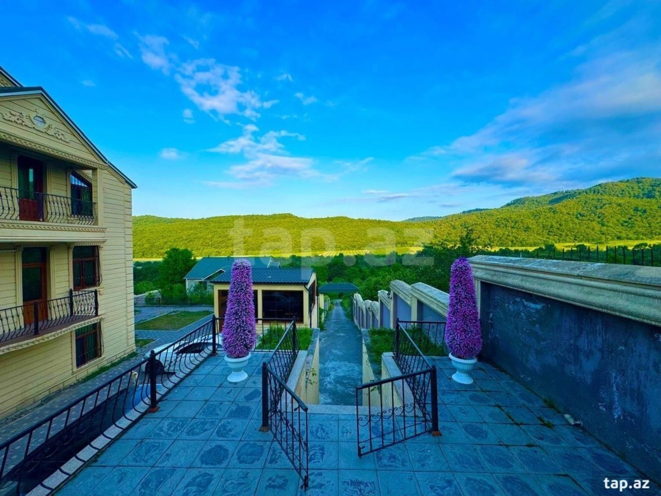 Kirayə verilir 5 otaqlı həyət evi