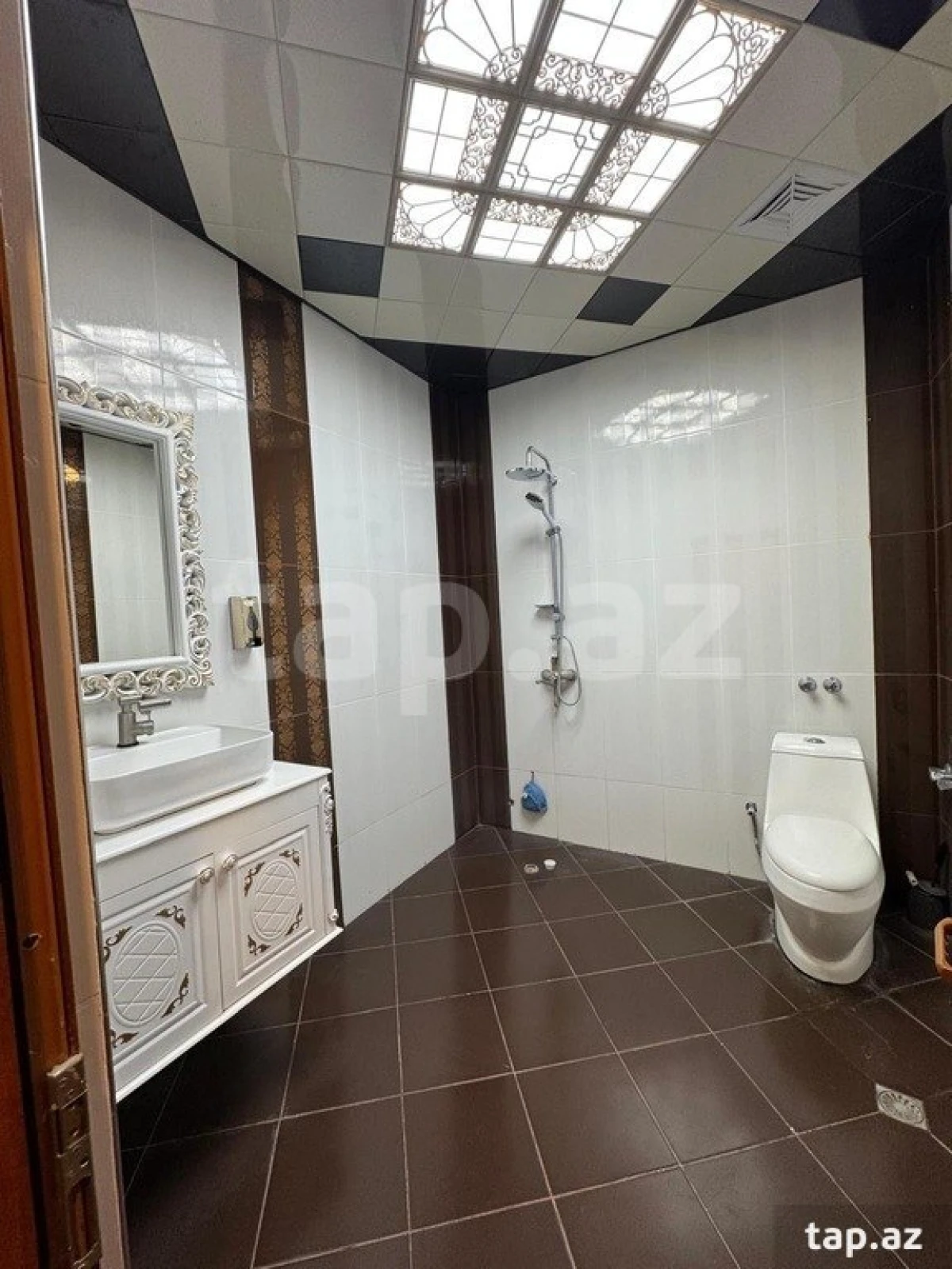 Kirayə verilir 5 otaqlı həyət evi