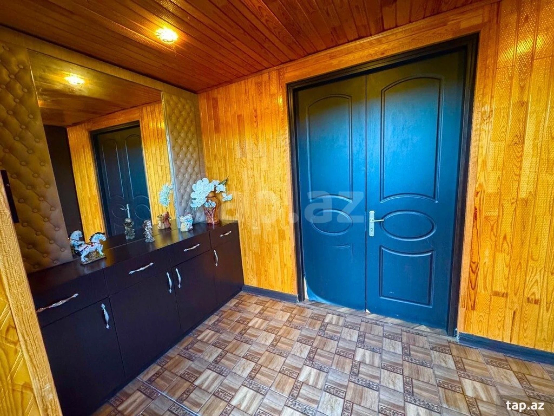 Kirayə verilir 5 otaqlı həyət evi