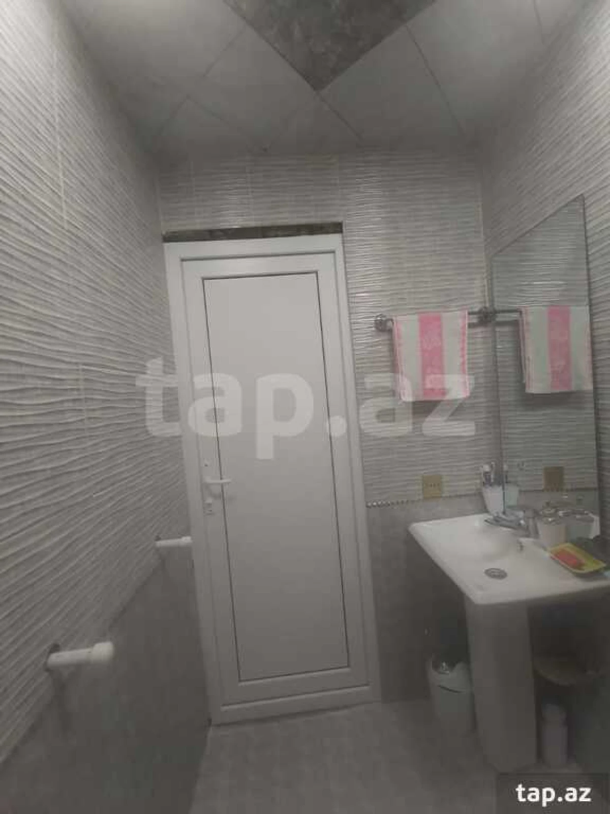 Satılır 2 otaqlı yeni tikili 55 m²