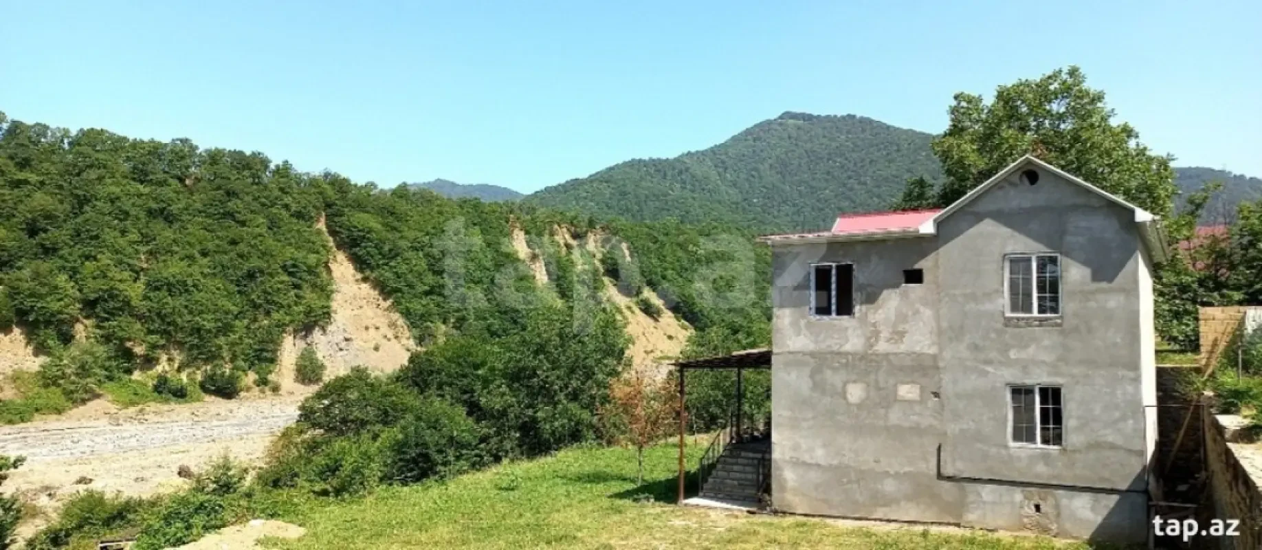 Kirayə verilir 3 otaqlı həyət evi 100 m²