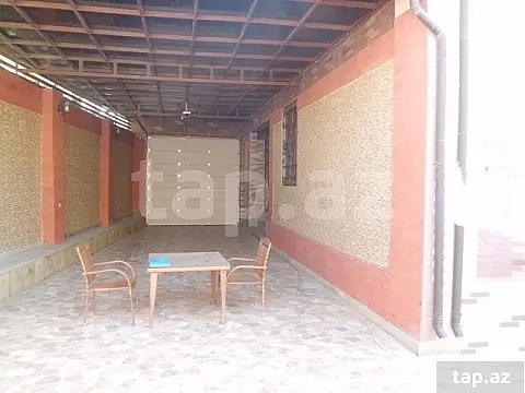 Satılır 8 otaqlı həyət evi 500 m²