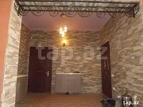 Satılır 8 otaqlı həyət evi 500 m²