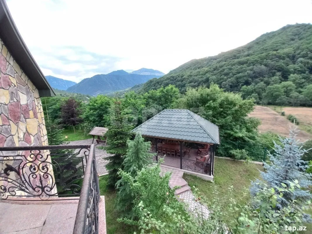 Kirayə verilir 4 otaqlı həyət evi