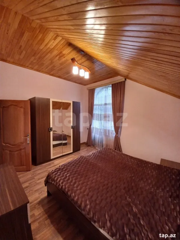 Kirayə verilir 4 otaqlı həyət evi