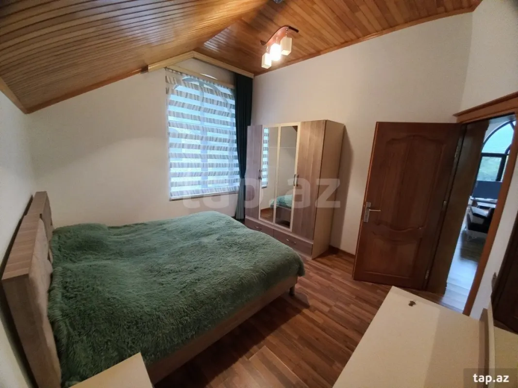 Kirayə verilir 4 otaqlı həyət evi