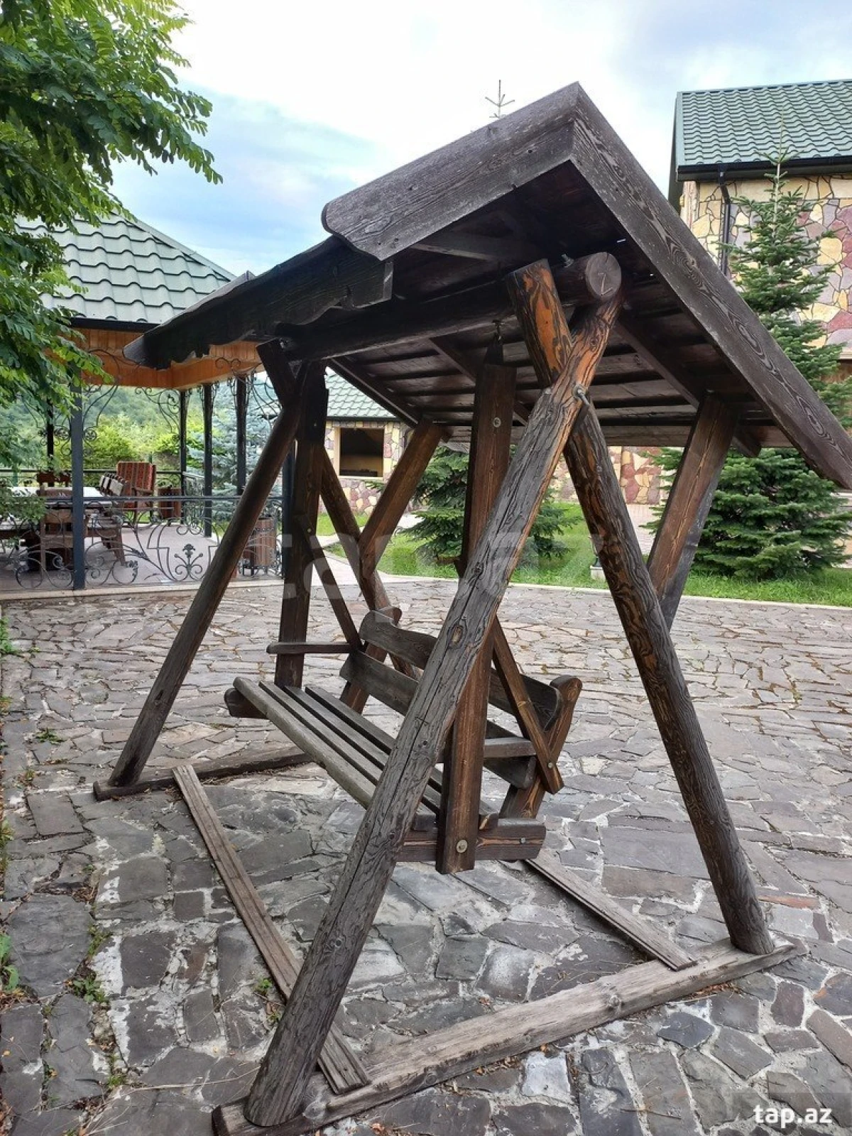 Kirayə verilir 4 otaqlı həyət evi