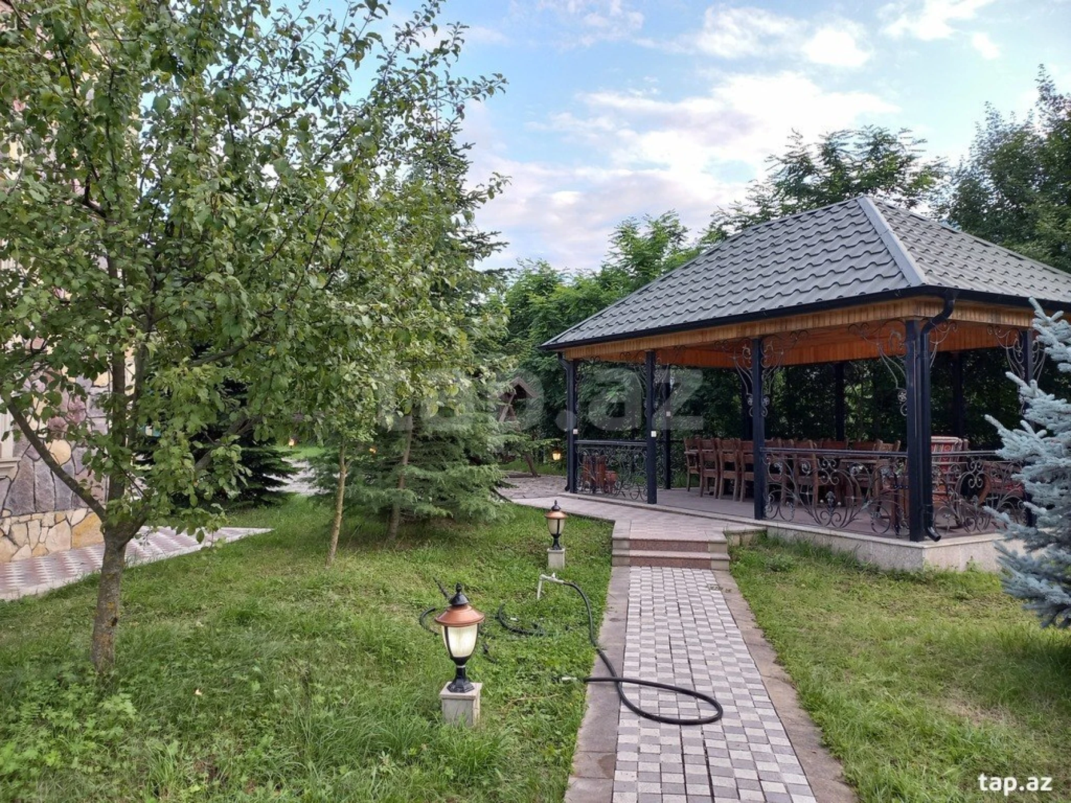 Kirayə verilir 4 otaqlı həyət evi