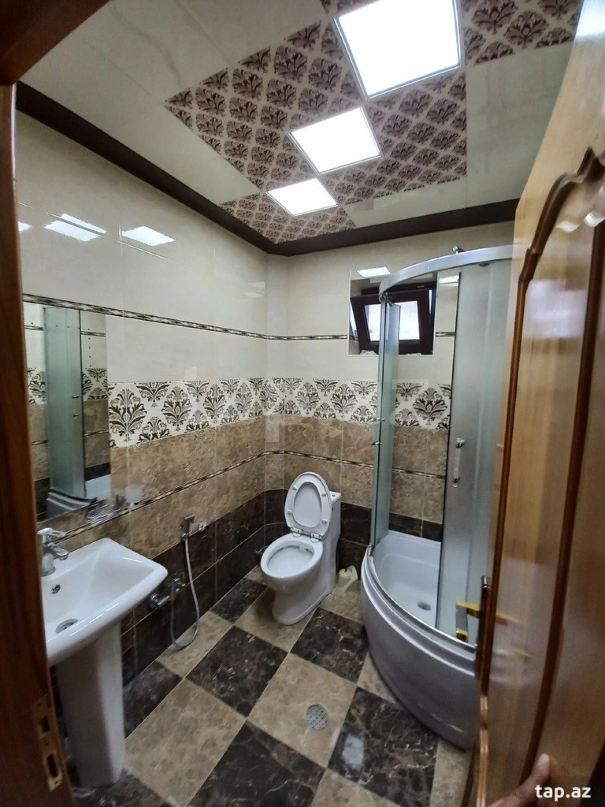 Kirayə verilir 4 otaqlı həyət evi