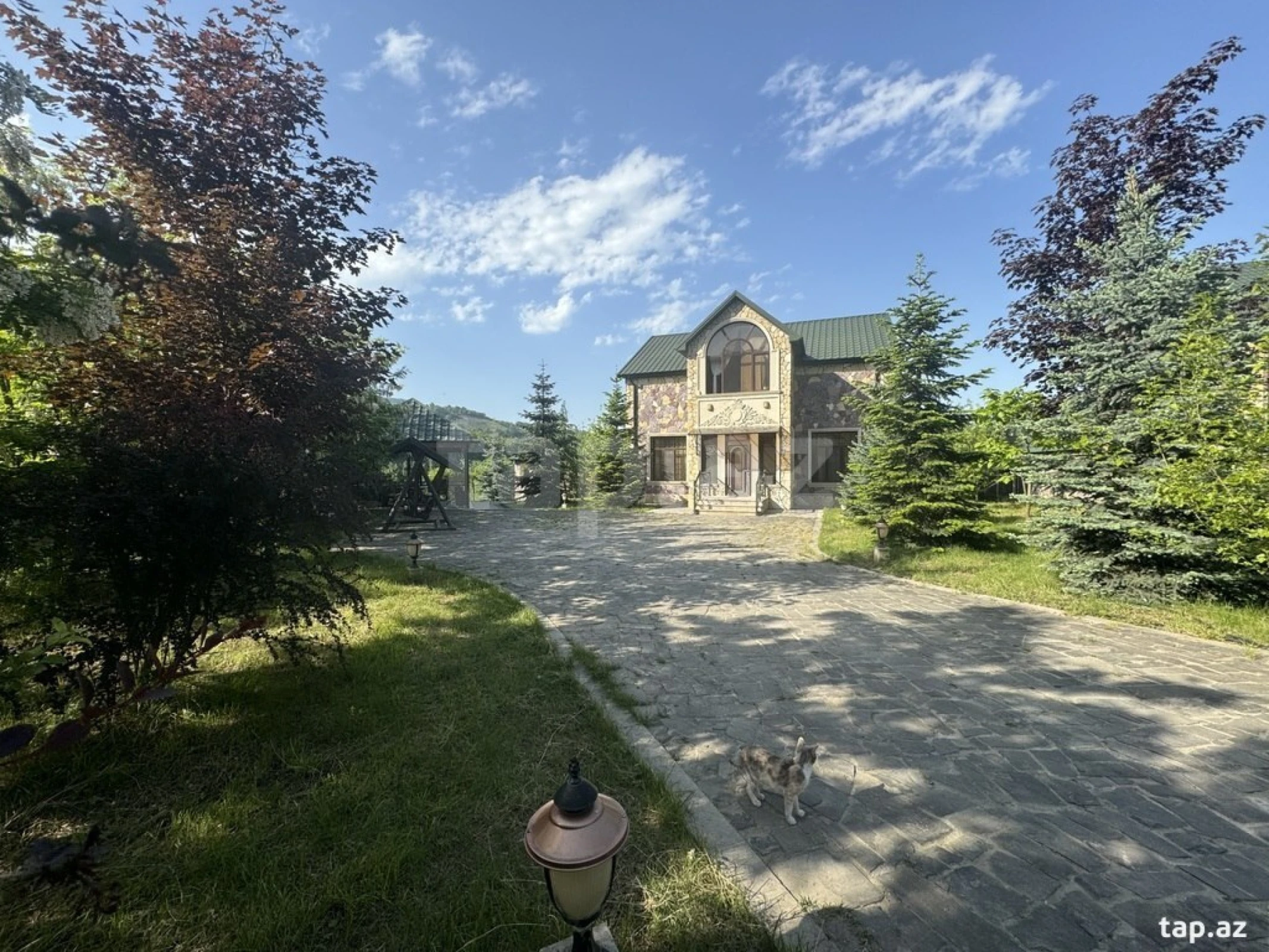 Kirayə verilir 4 otaqlı həyət evi