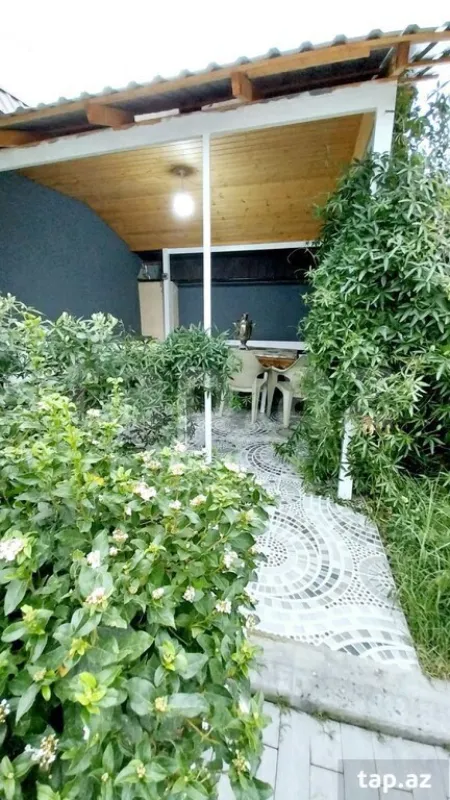 Kirayə verilir 5 otaqlı həyət evi