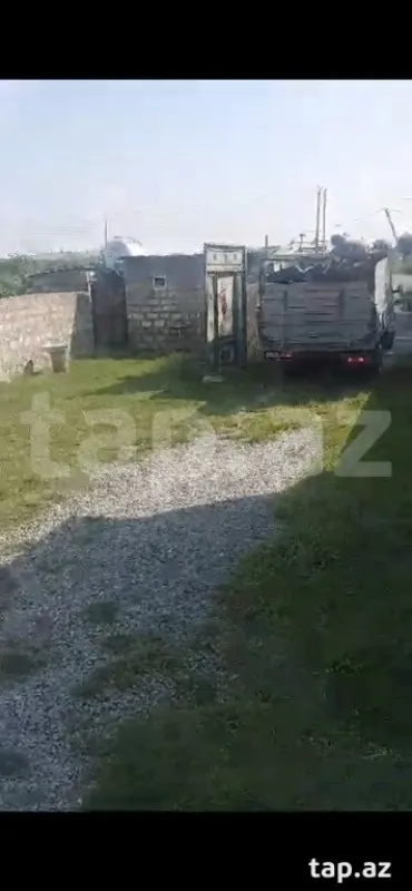Satılır 3 otaqlı həyət evi