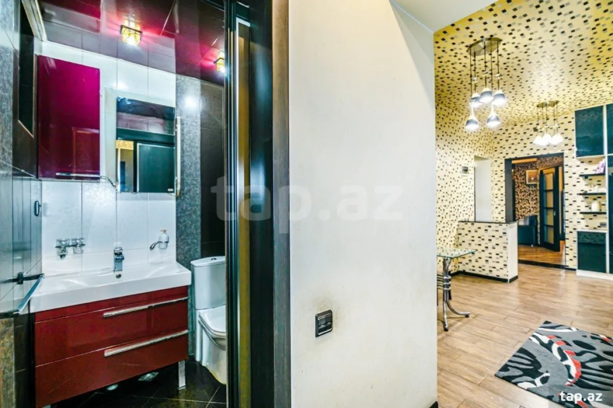 Kirayə verilir 2 otaqlı mənzil 60 m²