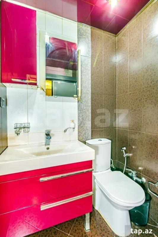 Kirayə verilir 2 otaqlı mənzil 60 m²