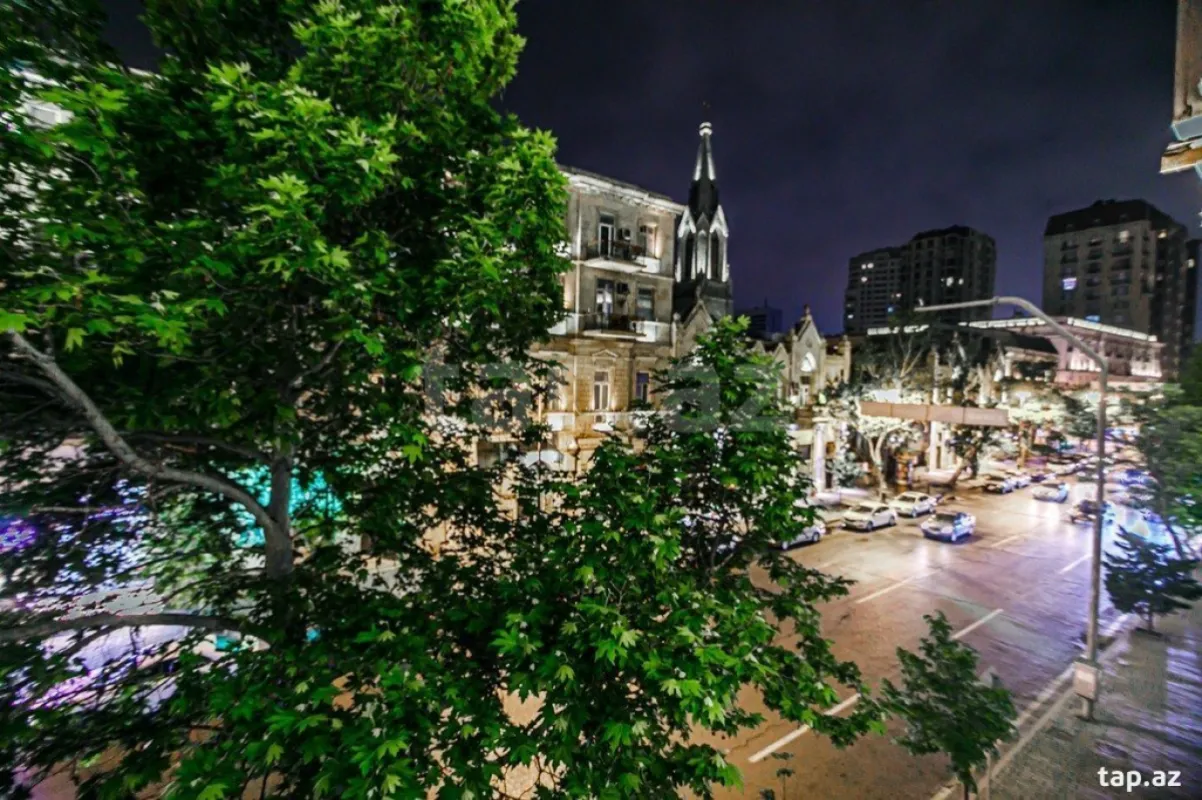 Kirayə verilir 2 otaqlı mənzil 60 m²