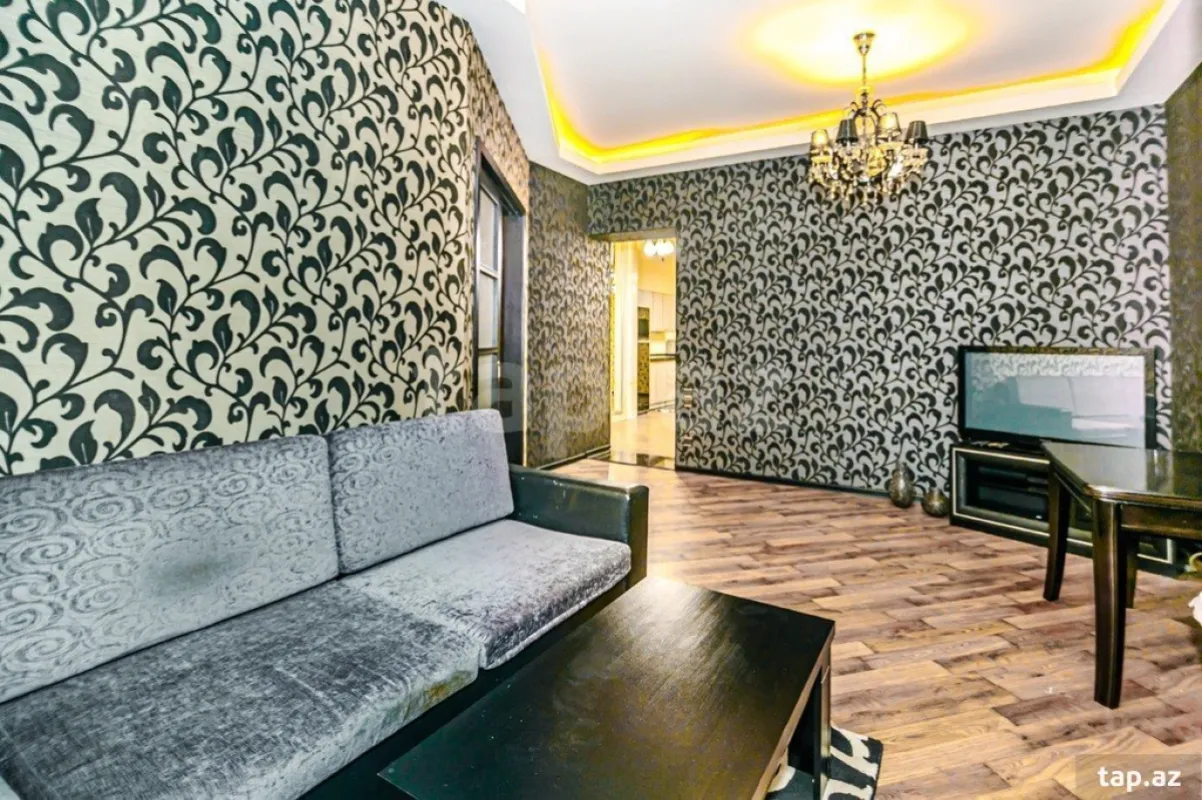 Kirayə verilir 2 otaqlı mənzil 60 m²