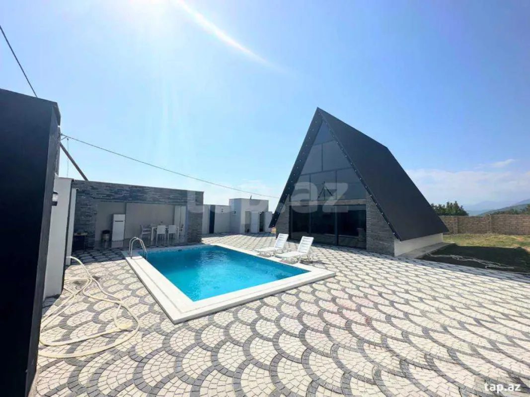 Kirayə verilir 3 otaqlı həyət evi