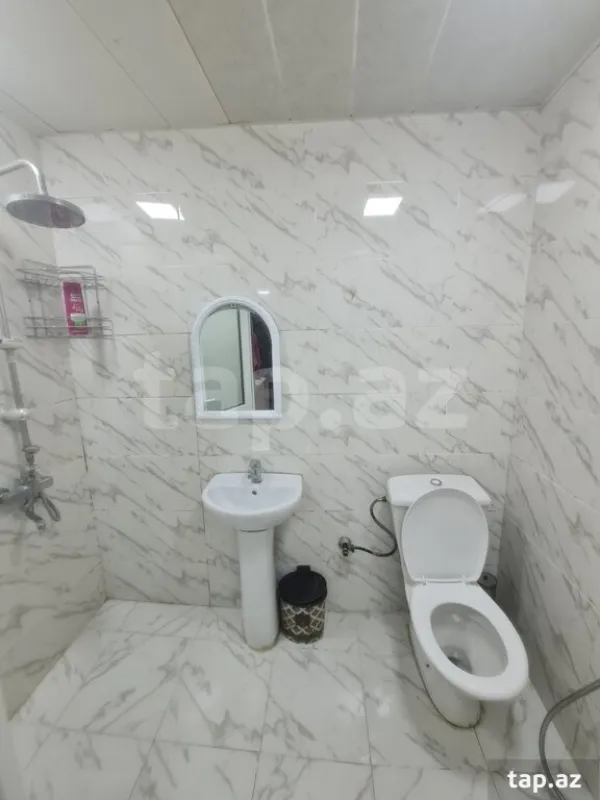 Kirayə verilir 2 otaqlı mənzil 33 m²