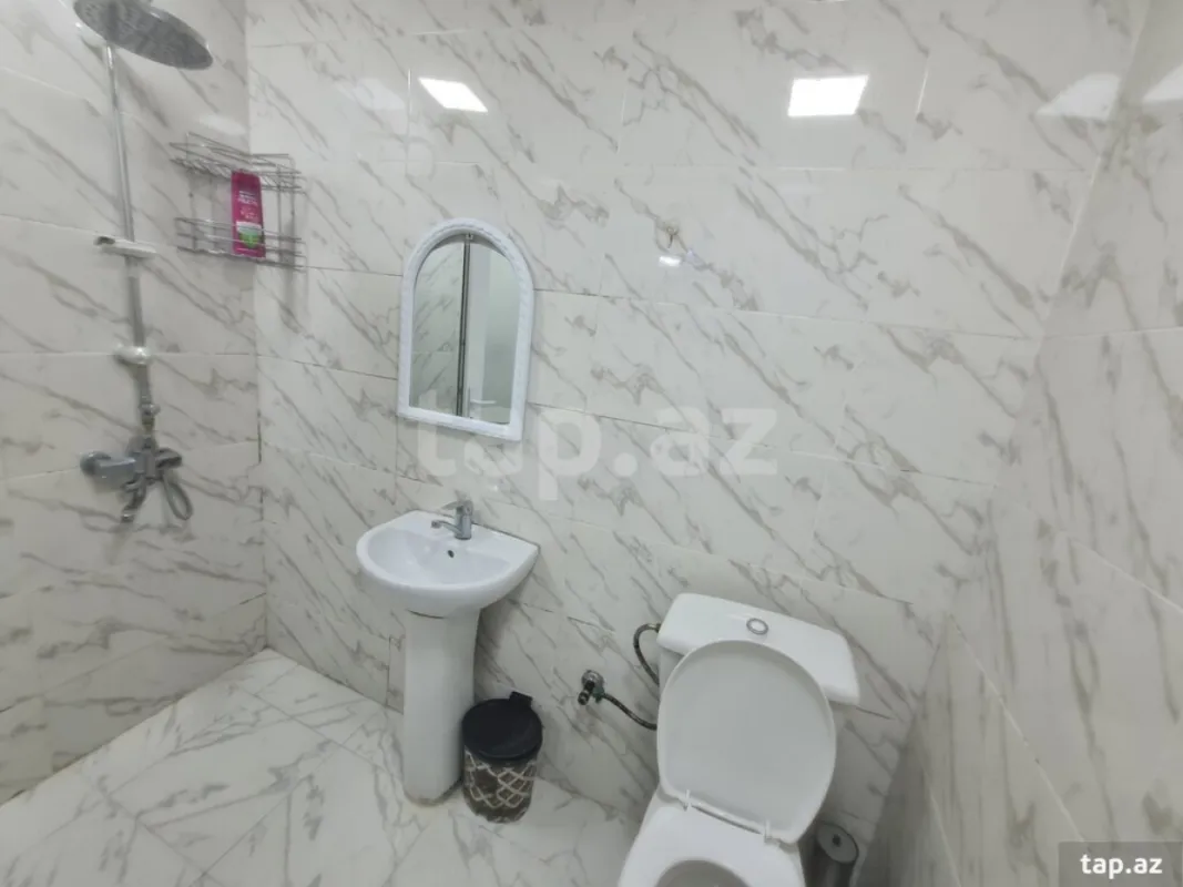 Kirayə verilir 2 otaqlı mənzil 33 m²