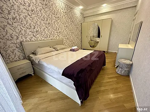 Kirayə verilir 2 otaqlı mənzil 80 m²