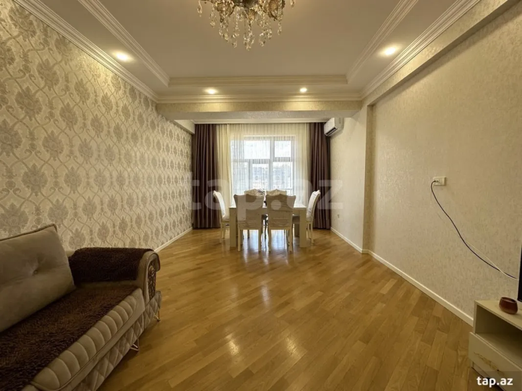 Kirayə verilir 2 otaqlı mənzil 80 m²