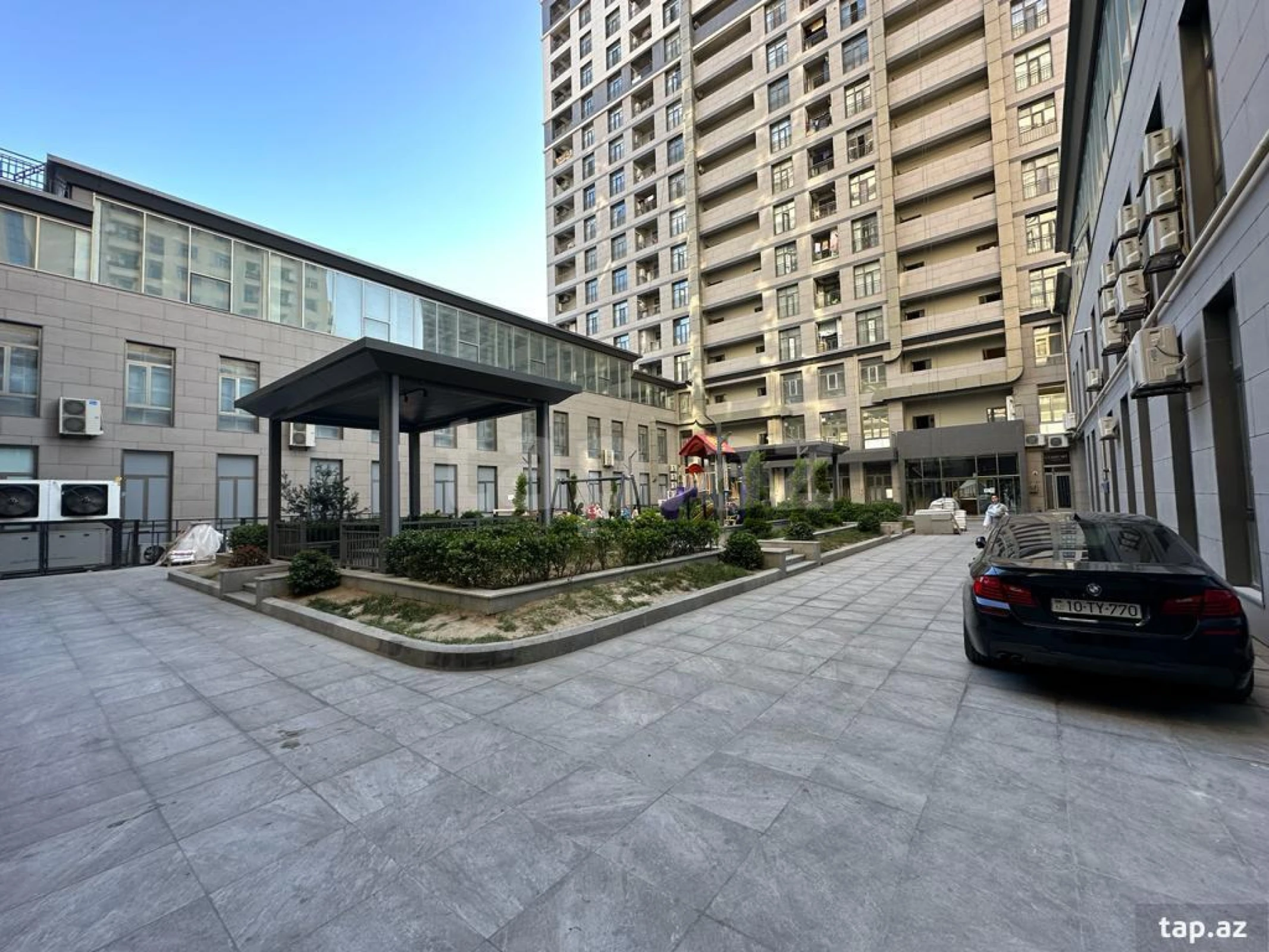Kirayə verilir 2 otaqlı yeni tikili 52 m²