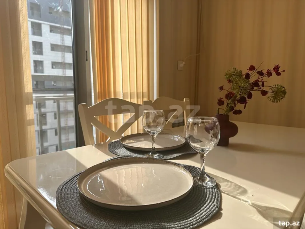 Kirayə verilir 2 otaqlı yeni tikili 52 m²