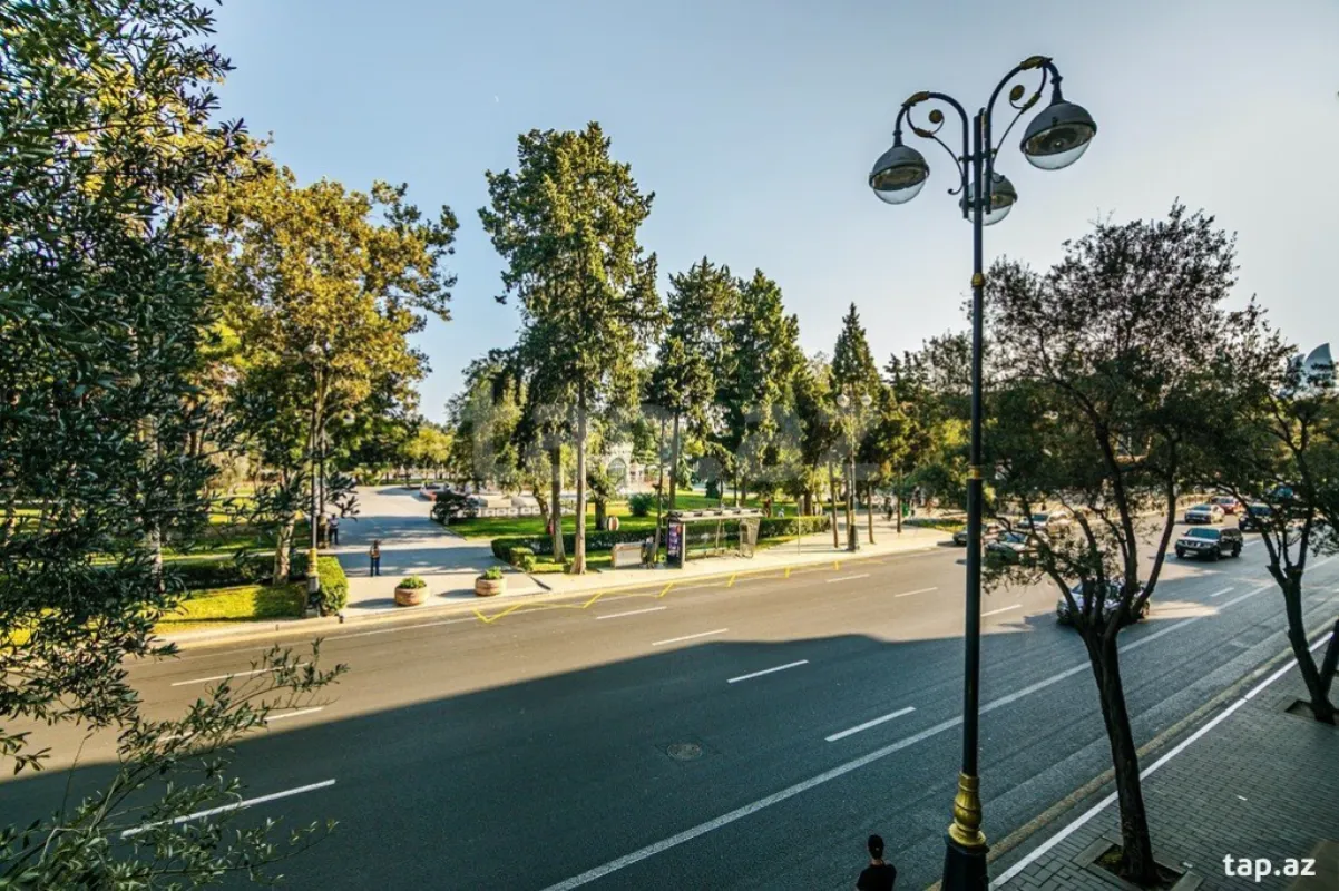 Kirayə verilir 3 otaqlı mənzil 105 m²