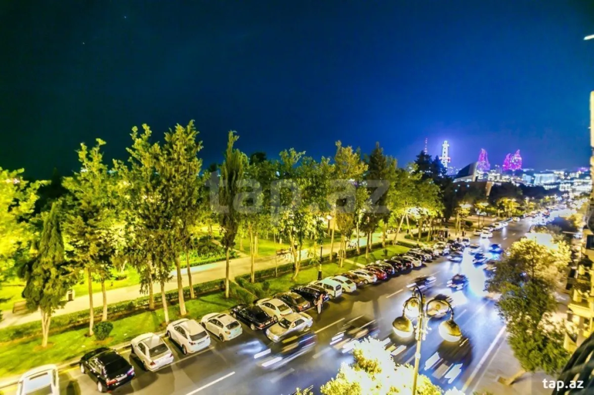 Kirayə verilir 3 otaqlı mənzil 105 m²