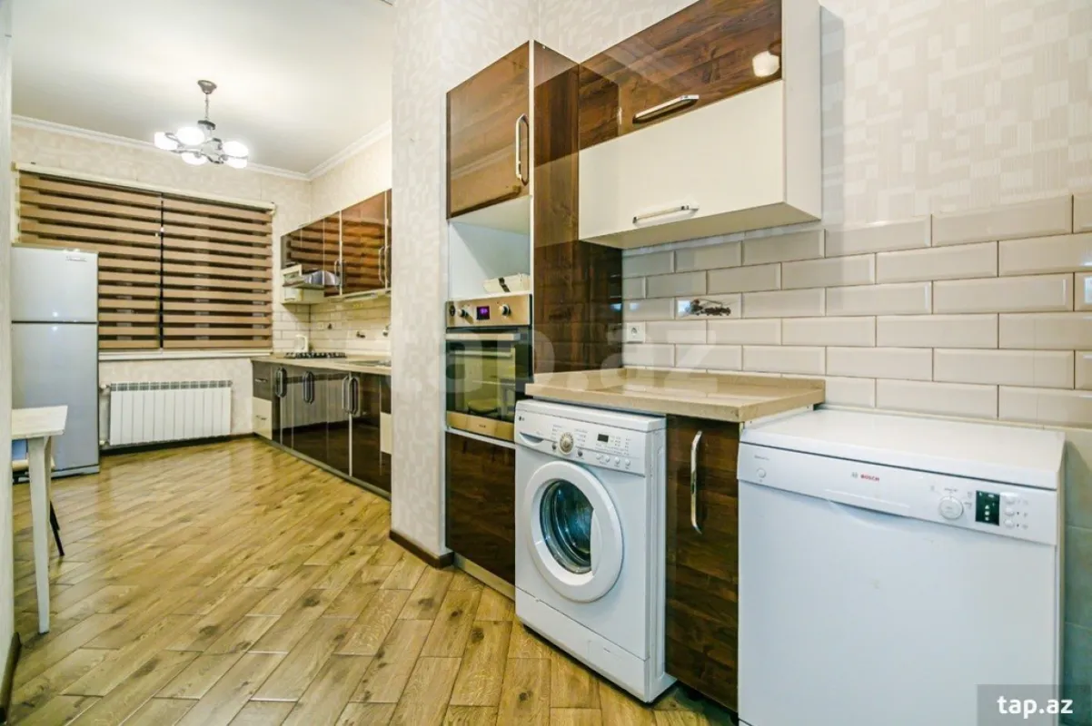 Kirayə verilir 3 otaqlı mənzil 105 m²