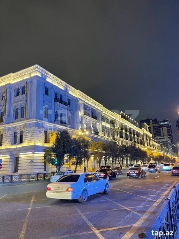 Kirayə verilir 3 otaqlı mənzil 105 m²