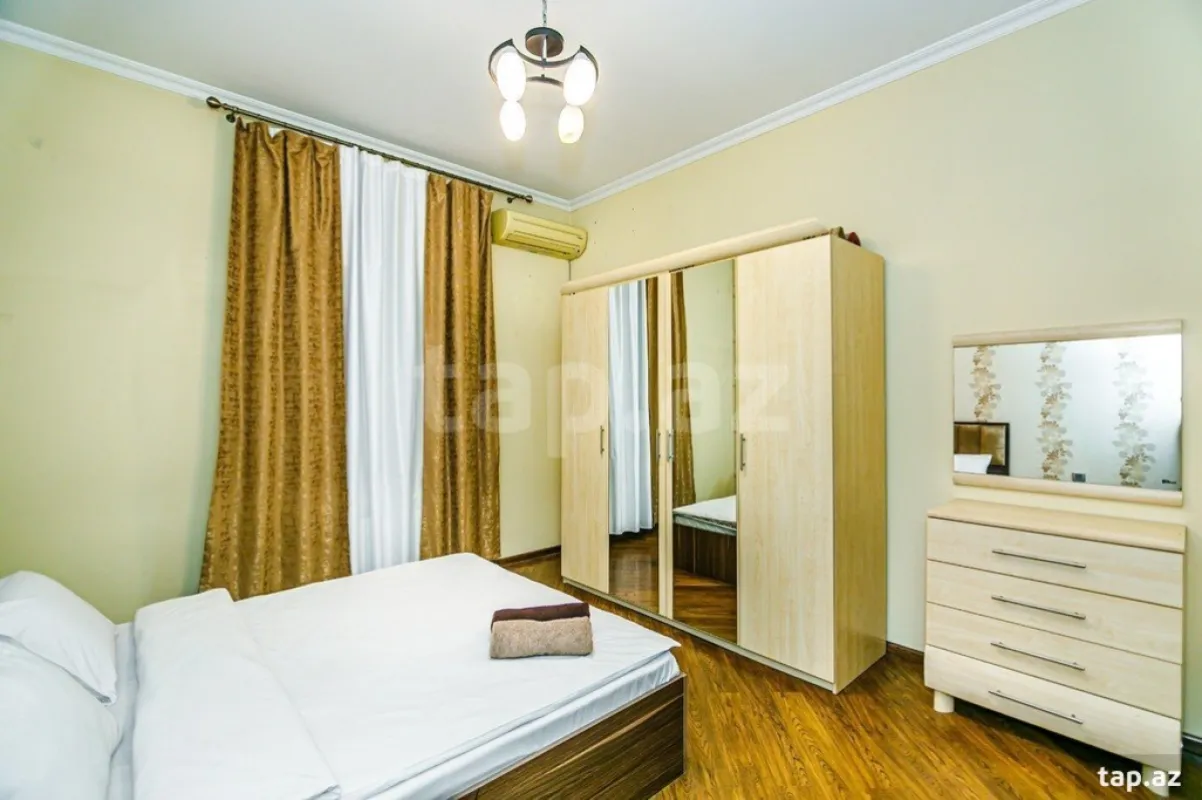 Kirayə verilir 3 otaqlı mənzil 105 m²