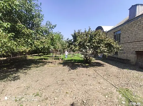 Satılır 4 otaqlı həyət evi