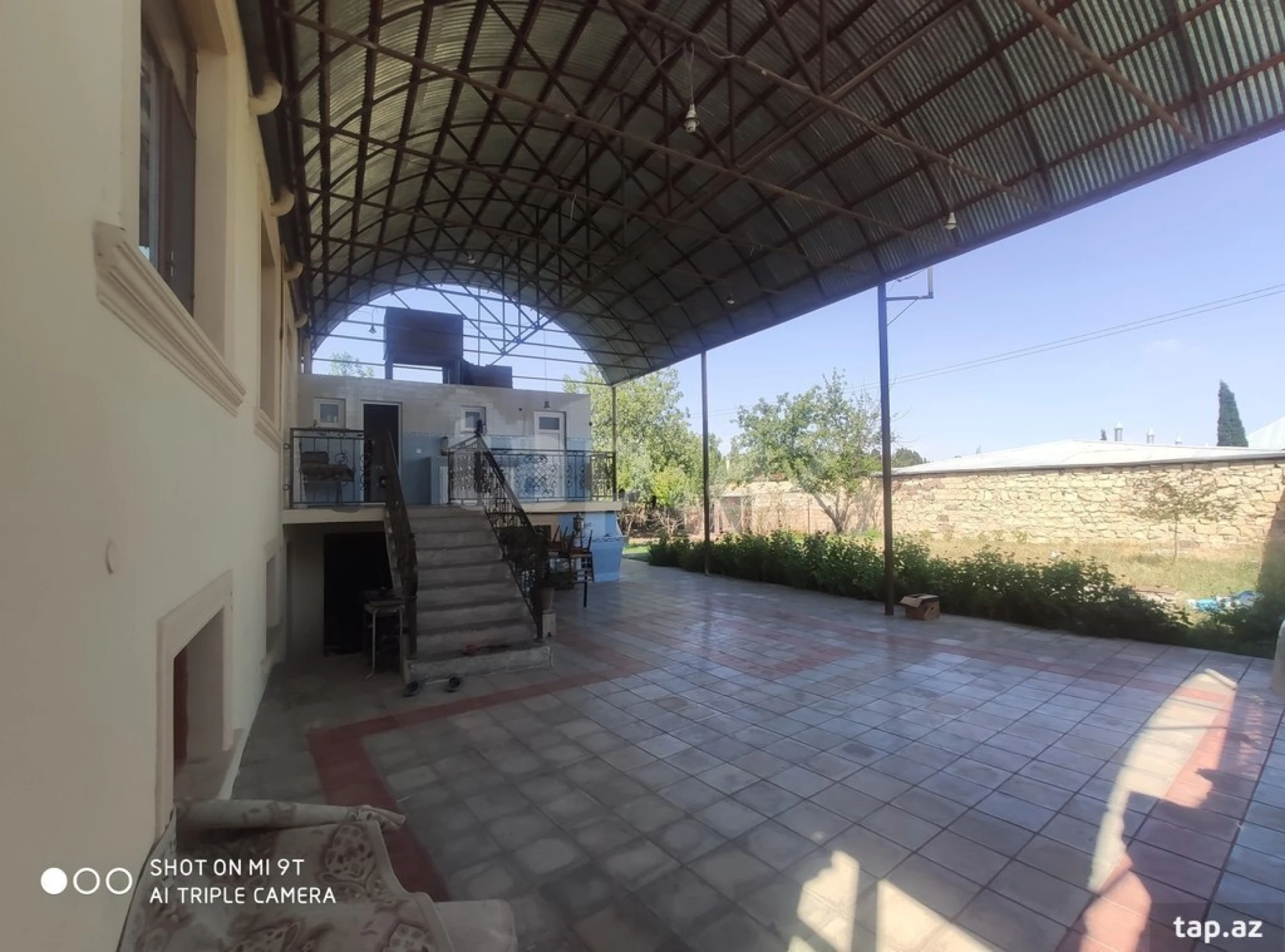 Satılır 4 otaqlı həyət evi