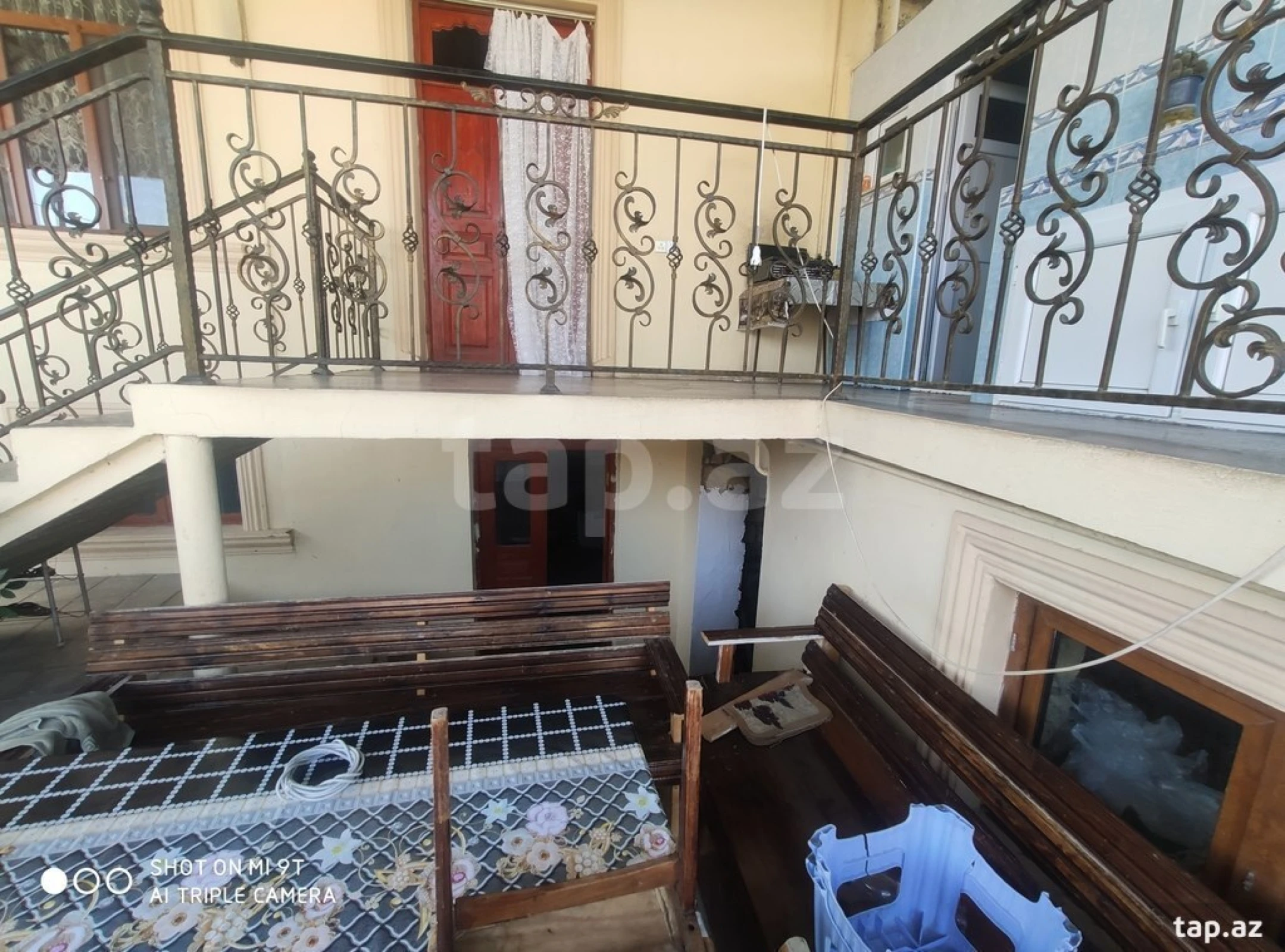 Satılır 4 otaqlı həyət evi