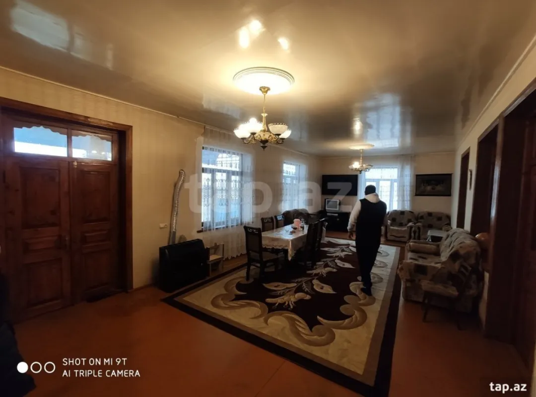 Satılır 4 otaqlı həyət evi