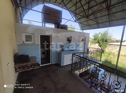 Satılır 4 otaqlı həyət evi