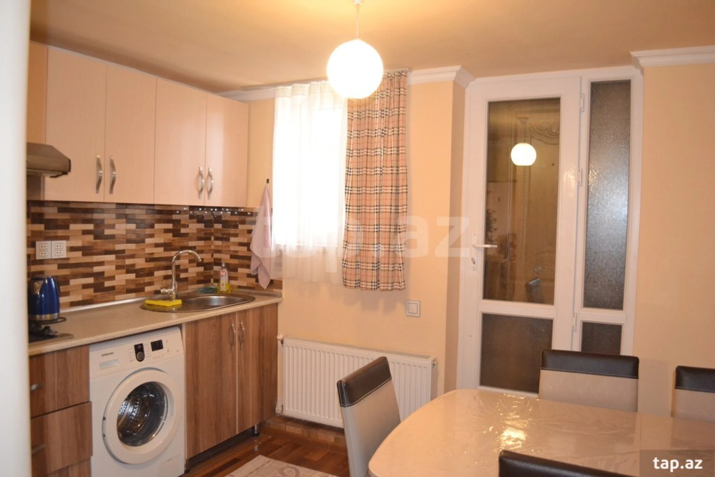 Kirayə verilir 3 otaqlı həyət evi