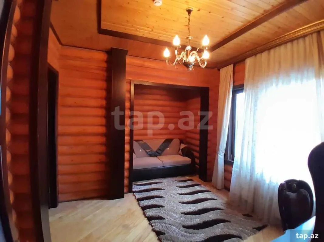 Satılır 15 otaqlı həyət evi