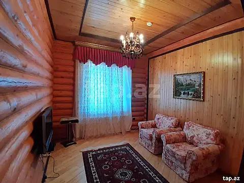 Satılır 15 otaqlı həyət evi