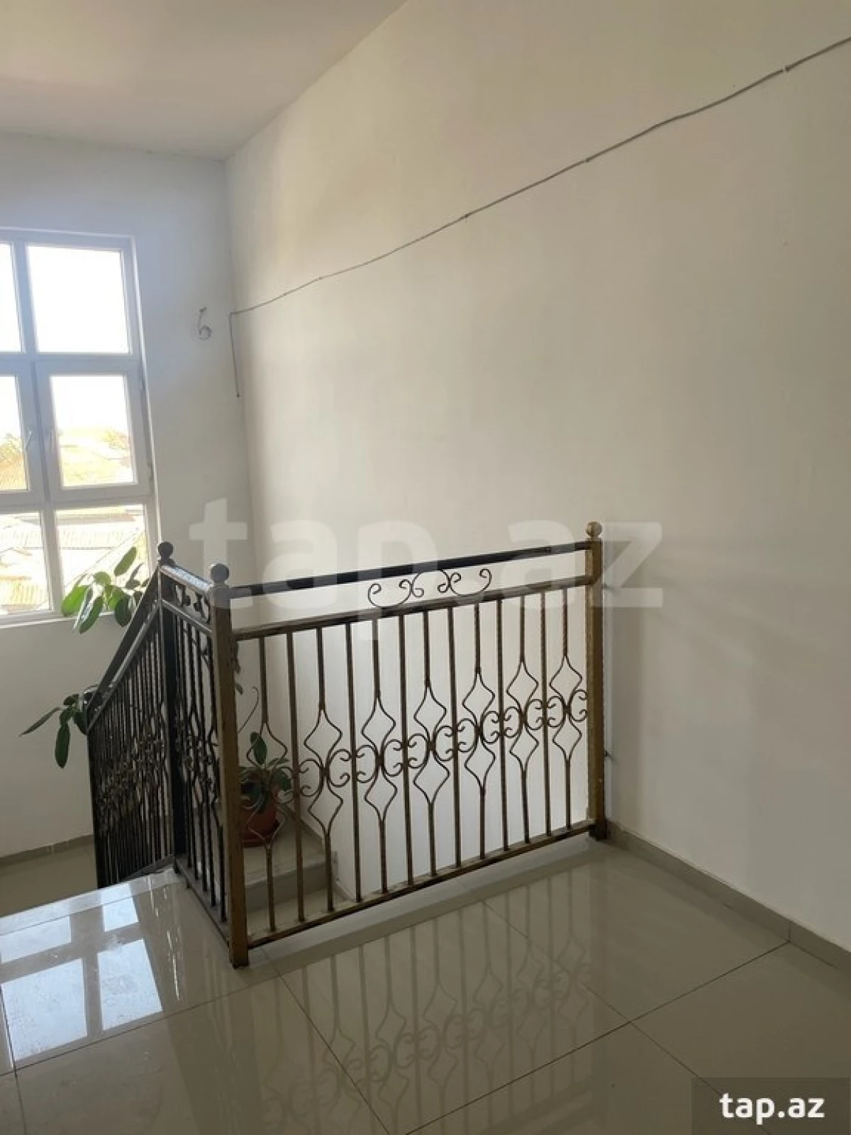 Kirayə verilir 2 otaqlı yeni tikili 55 m²